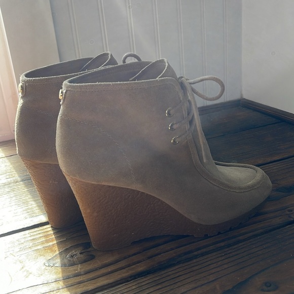 Michael Kors Rory Wedge Women's Boots - Picture 4 of 7